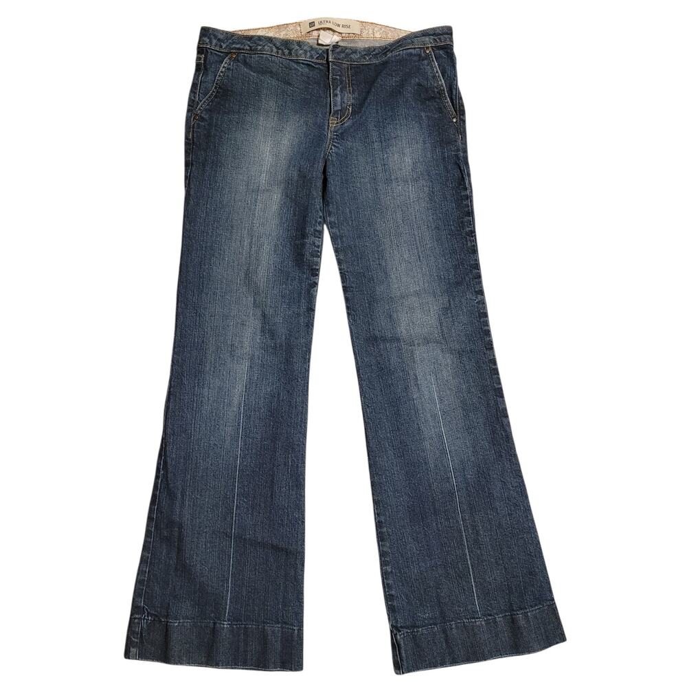 Gap Womens Ultra Low Rise Wide-leg Flare cut Trouser-Style Jeans Sz 32x31.5 EUC